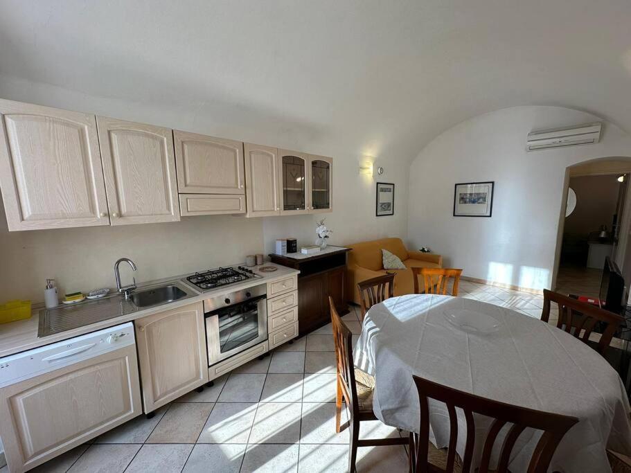 2 Passi Dal Mare Di Ampio Trilocale Appartement Alassio